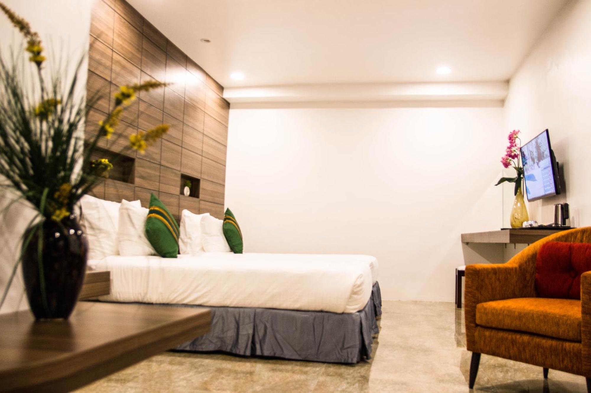 Family Boutique Hotel Vientiane Exterior photo