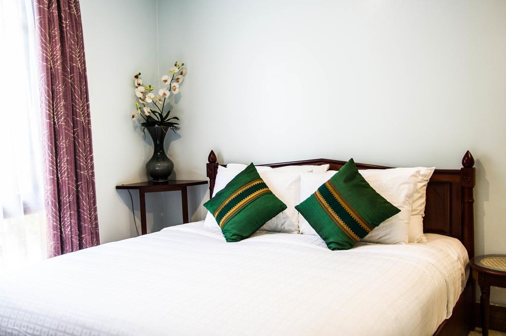 Family Boutique Hotel Vientiane Exterior photo