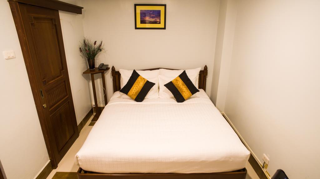 Family Boutique Hotel Vientiane Exterior photo