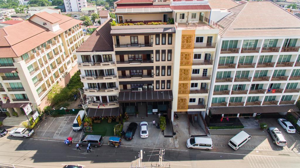 Family Boutique Hotel Vientiane Exterior photo